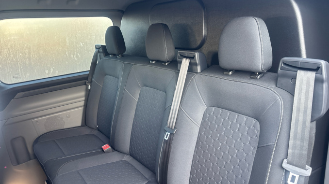 Ford Transit Custom 320 L1 Diesel Fwd 2.0 EcoBlue 150ps H1 Double Cab Van Limited - Image 14